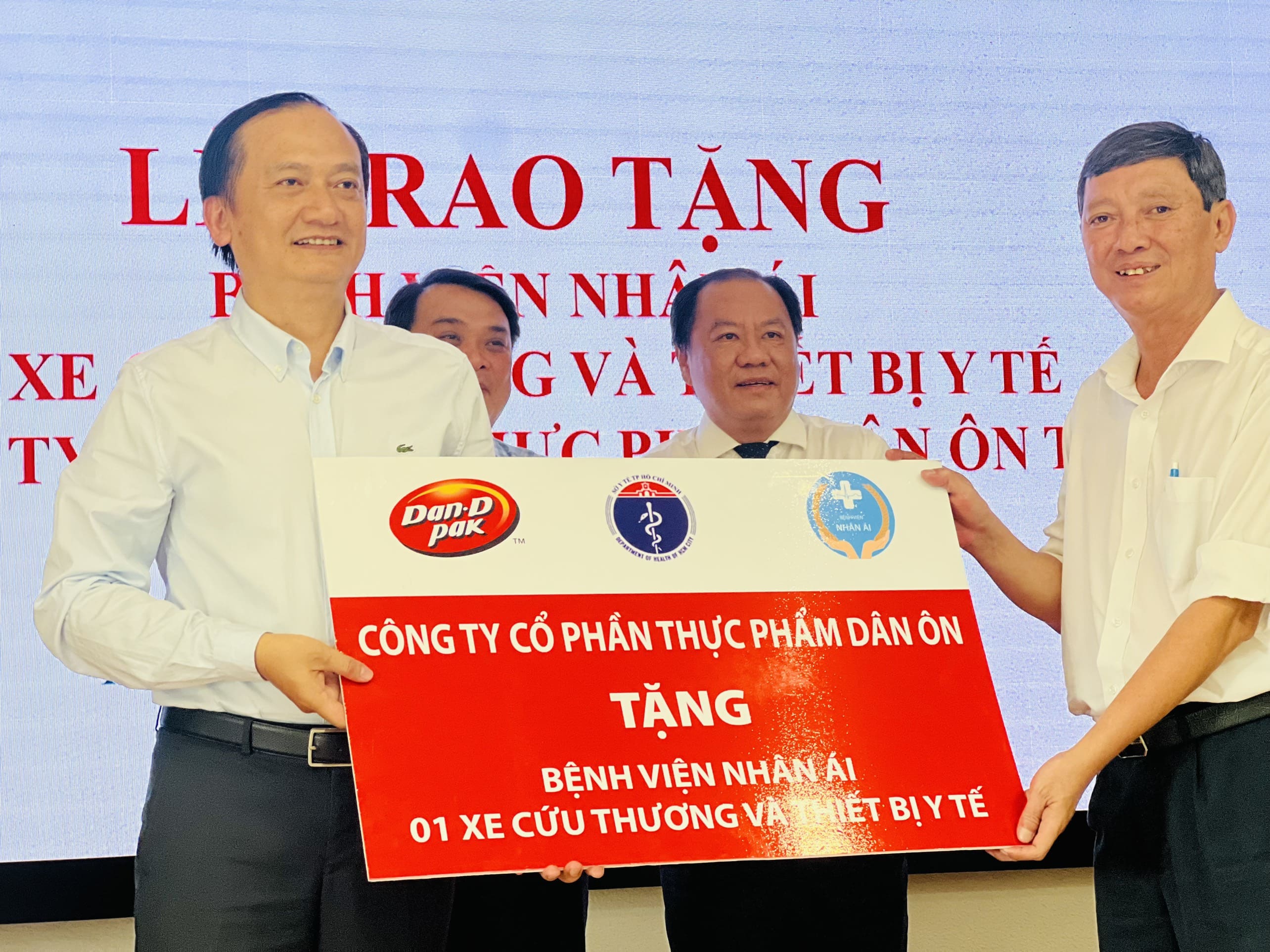 Sponsorship Ceremony Of Dan On Corporation Donates An Ambulance To Nhan Ai Hospital