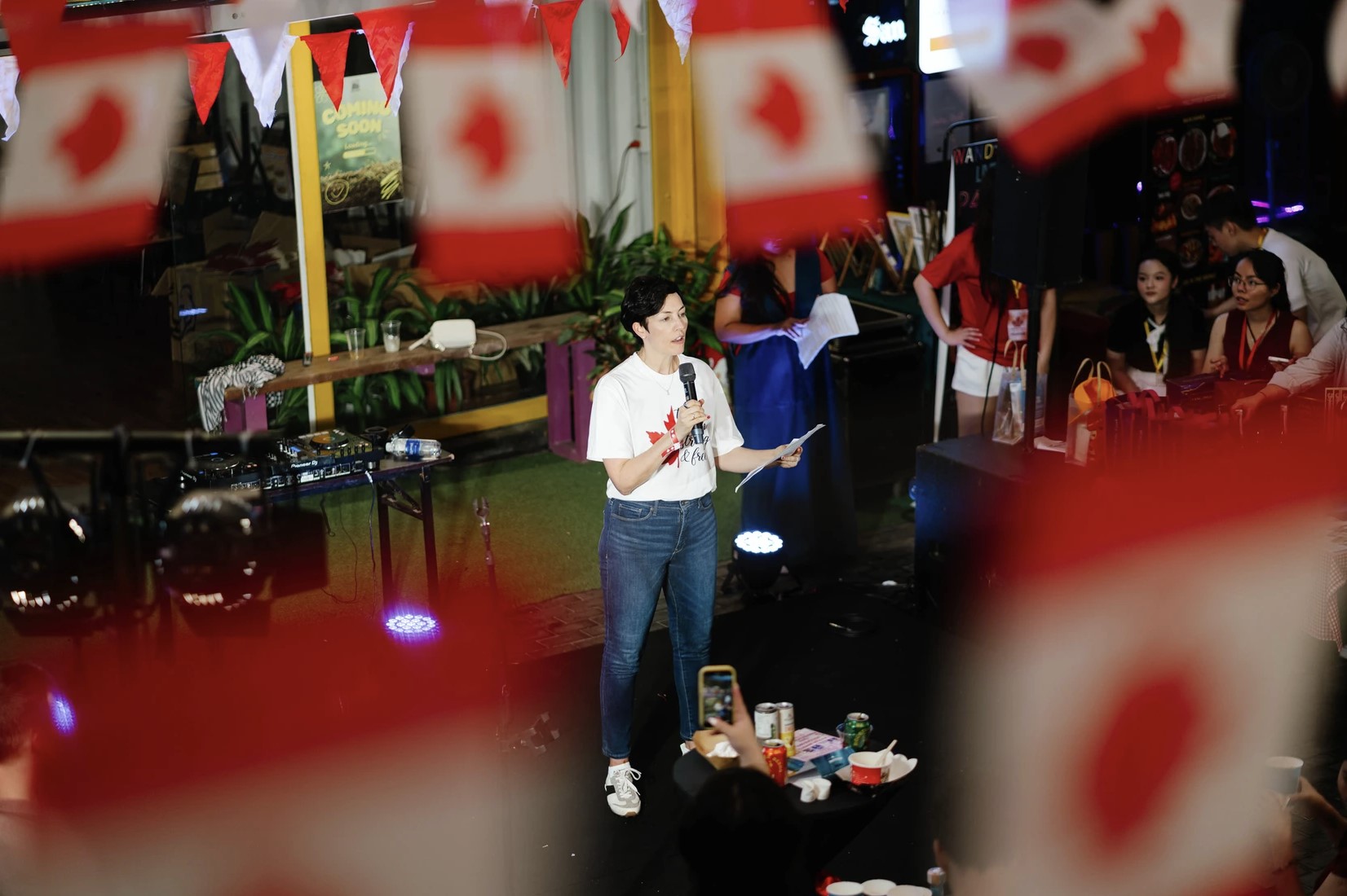 Ba_Annie_Dube_tong_lanh_su_canada_phat_bieu_tai_su_kien