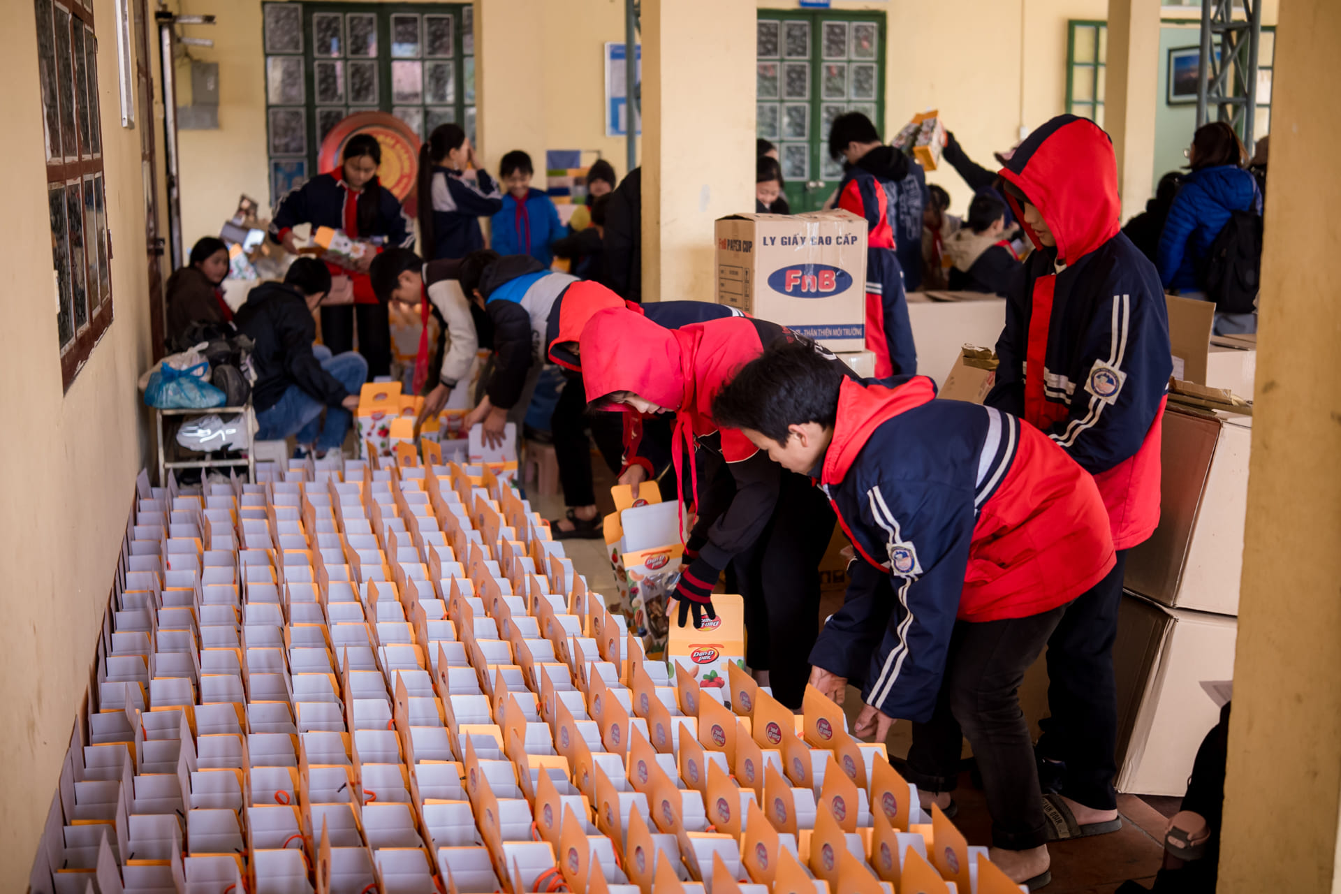 san_pham_tai_tro_duoc_dong_goi_can