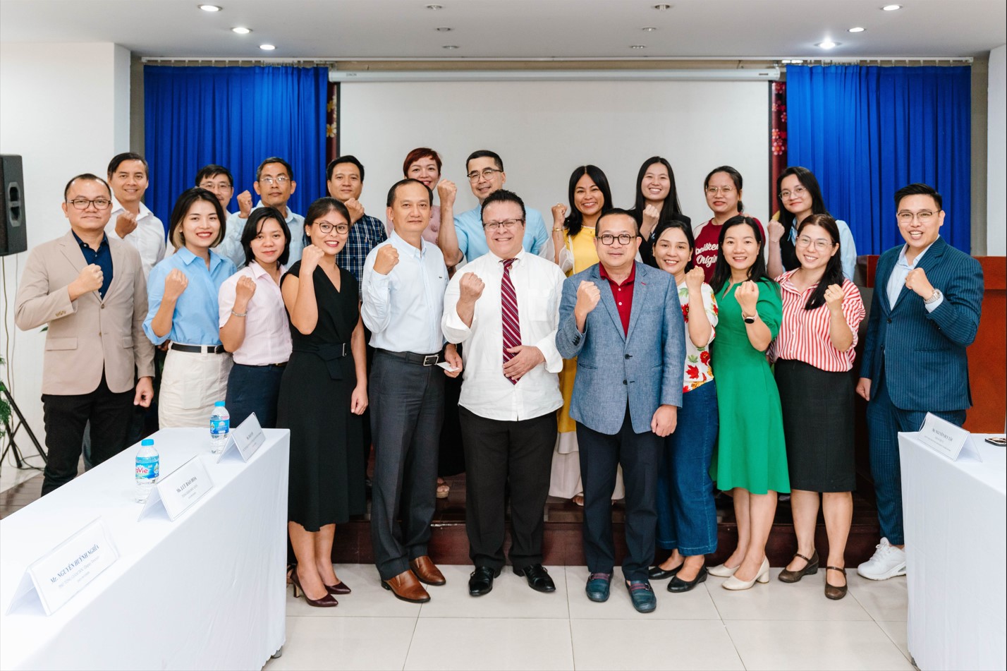 Opening Ceremony English Training Program For HCMC People’s Committee Employees